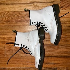 White dr martens size 7